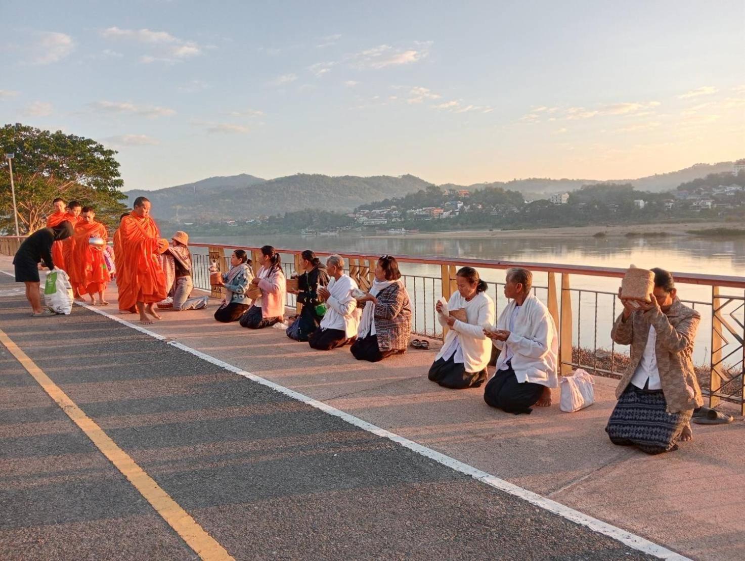 Day Waterfront Hotel Chiang Khong Exteriér fotografie