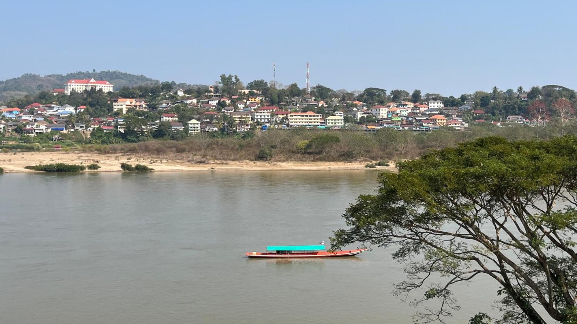 Day Waterfront Hotel Chiang Khong Exteriér fotografie