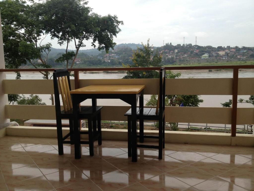 Day Waterfront Hotel Chiang Khong Exteriér fotografie