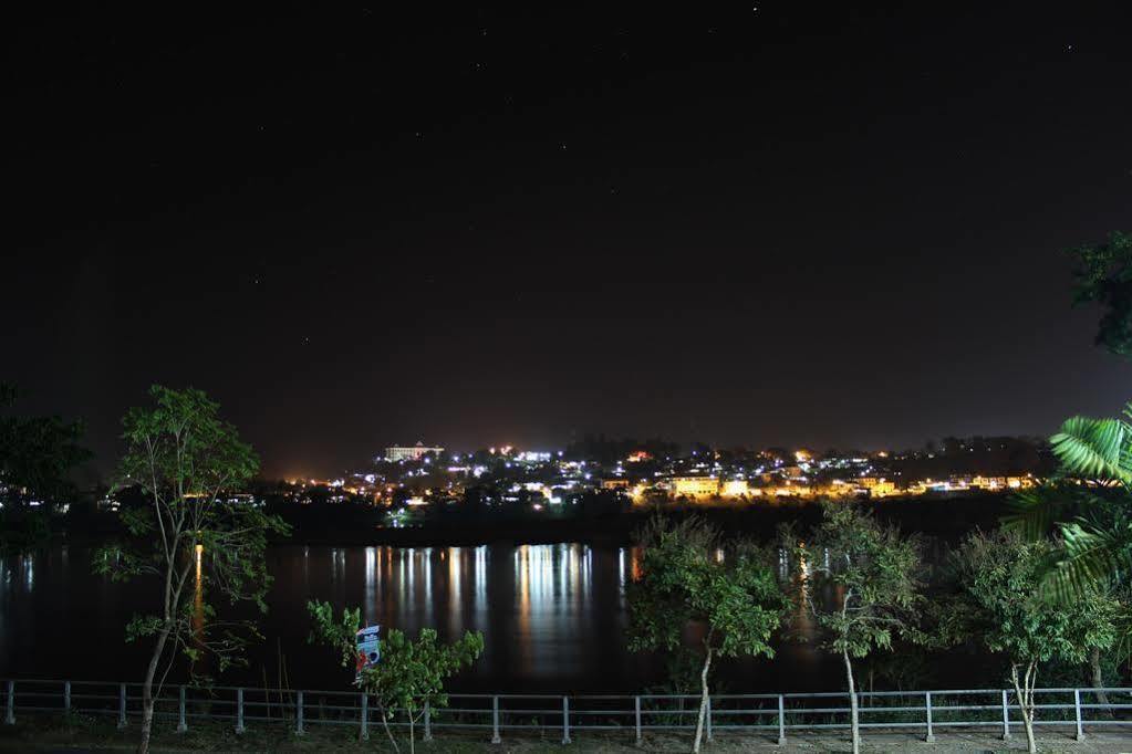 Day Waterfront Hotel Chiang Khong Exteriér fotografie