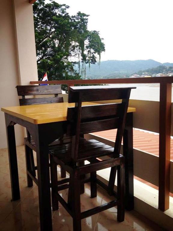 Day Waterfront Hotel Chiang Khong Exteriér fotografie