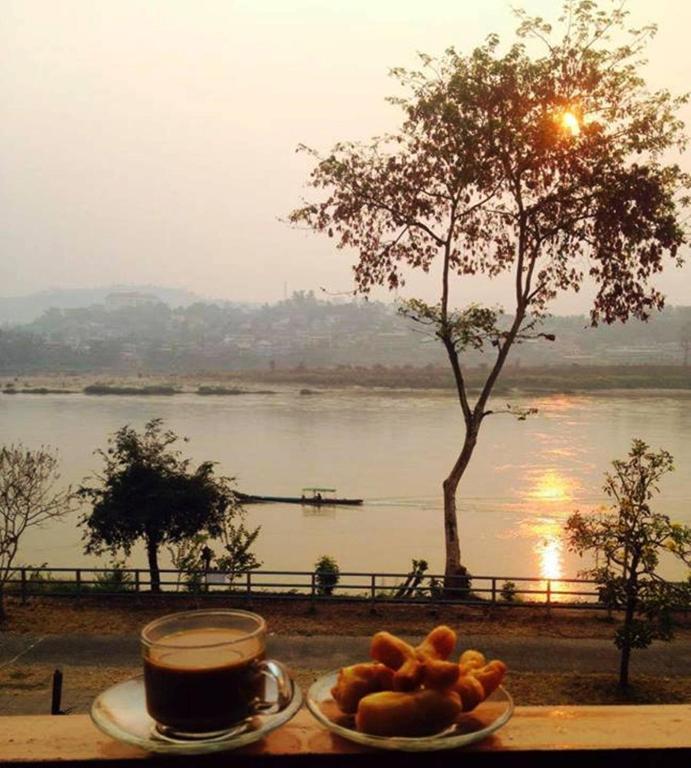 Day Waterfront Hotel Chiang Khong Exteriér fotografie
